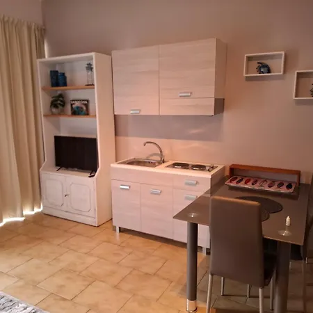 Mameli Rooms Lt